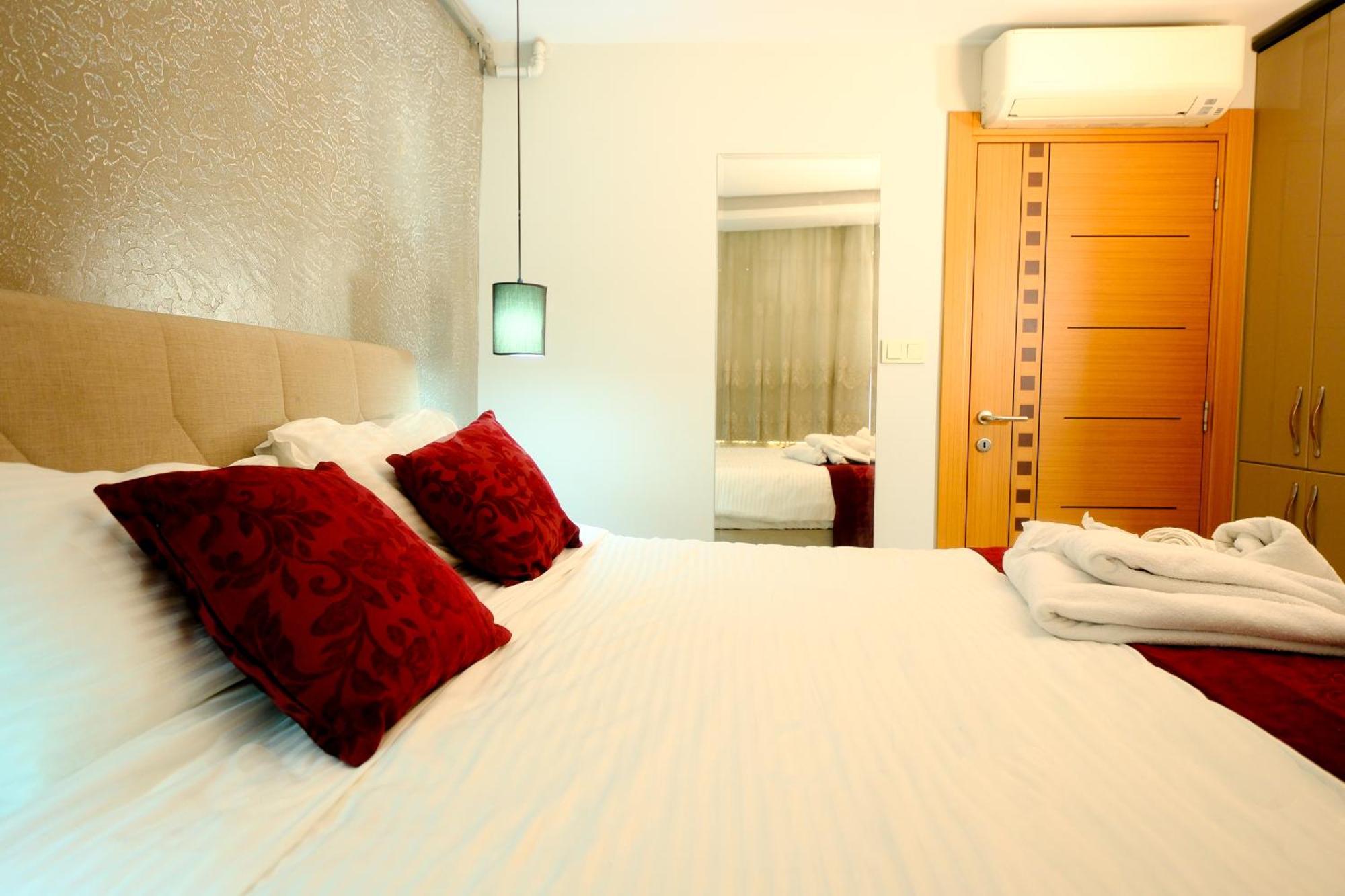 Taksim Celebi Suites Istanbul Exterior foto