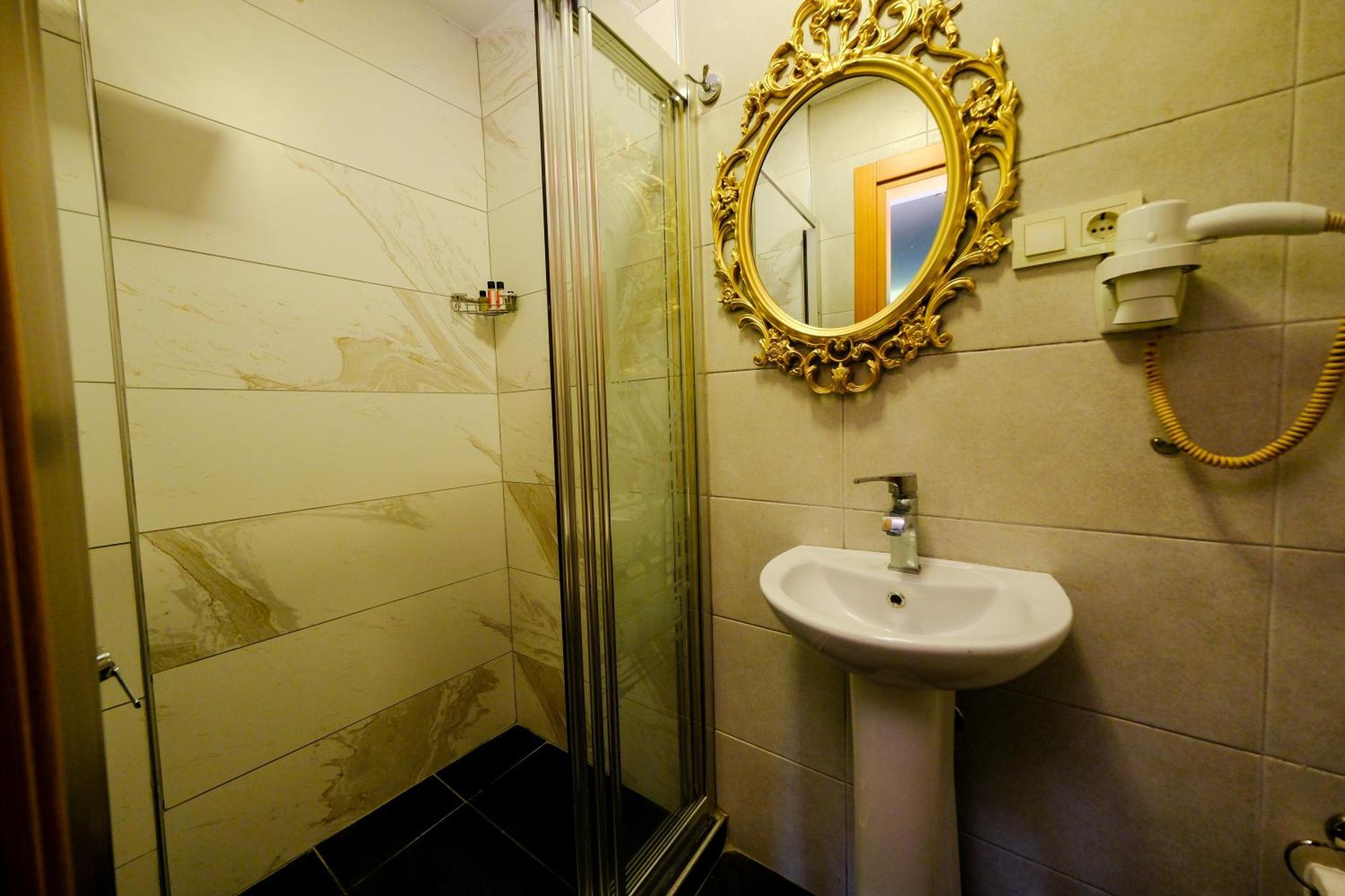 Taksim Celebi Suites Istanbul Exterior foto