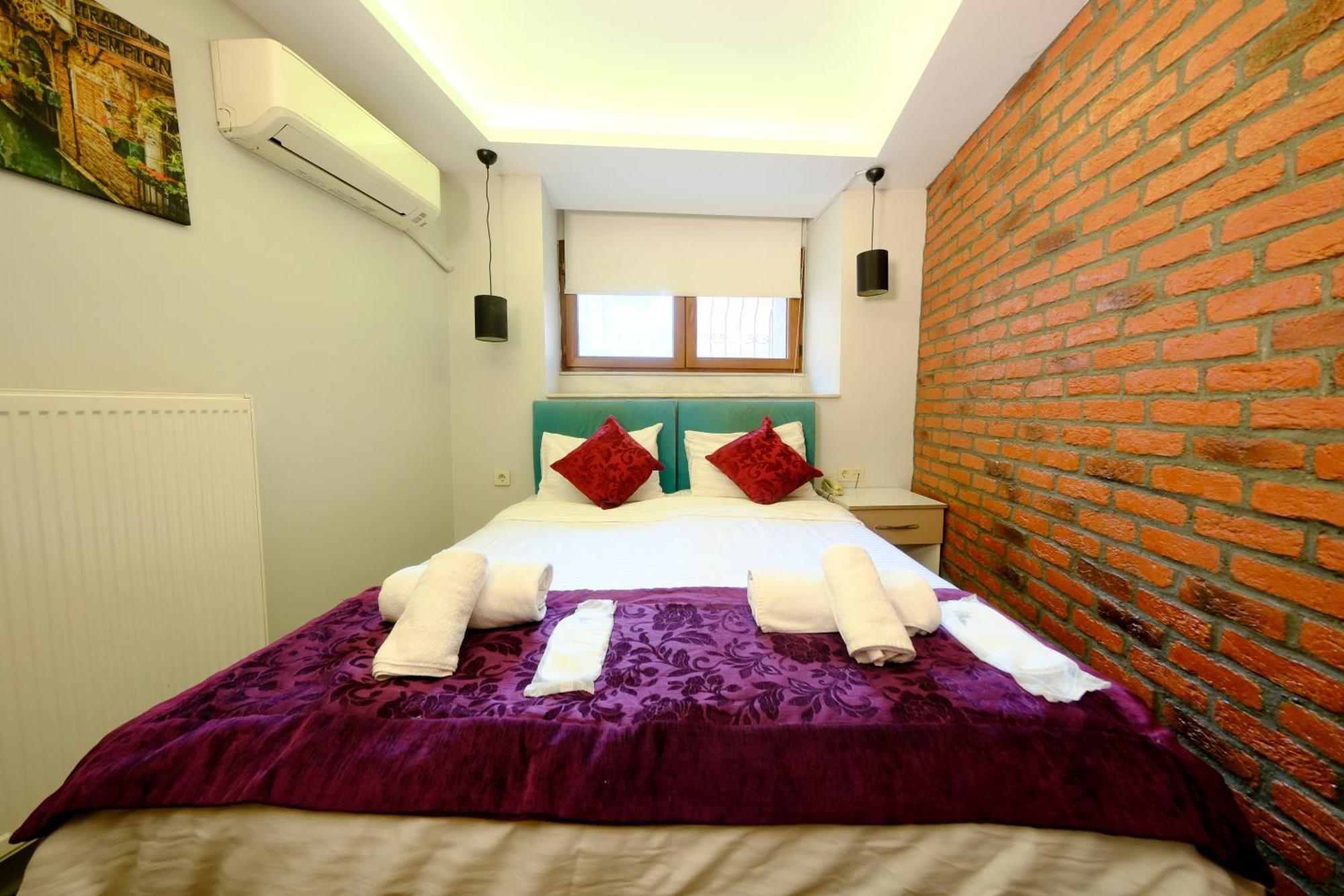 Taksim Celebi Suites Istanbul Exterior foto
